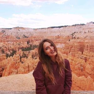 Meet your Posher, Madalina